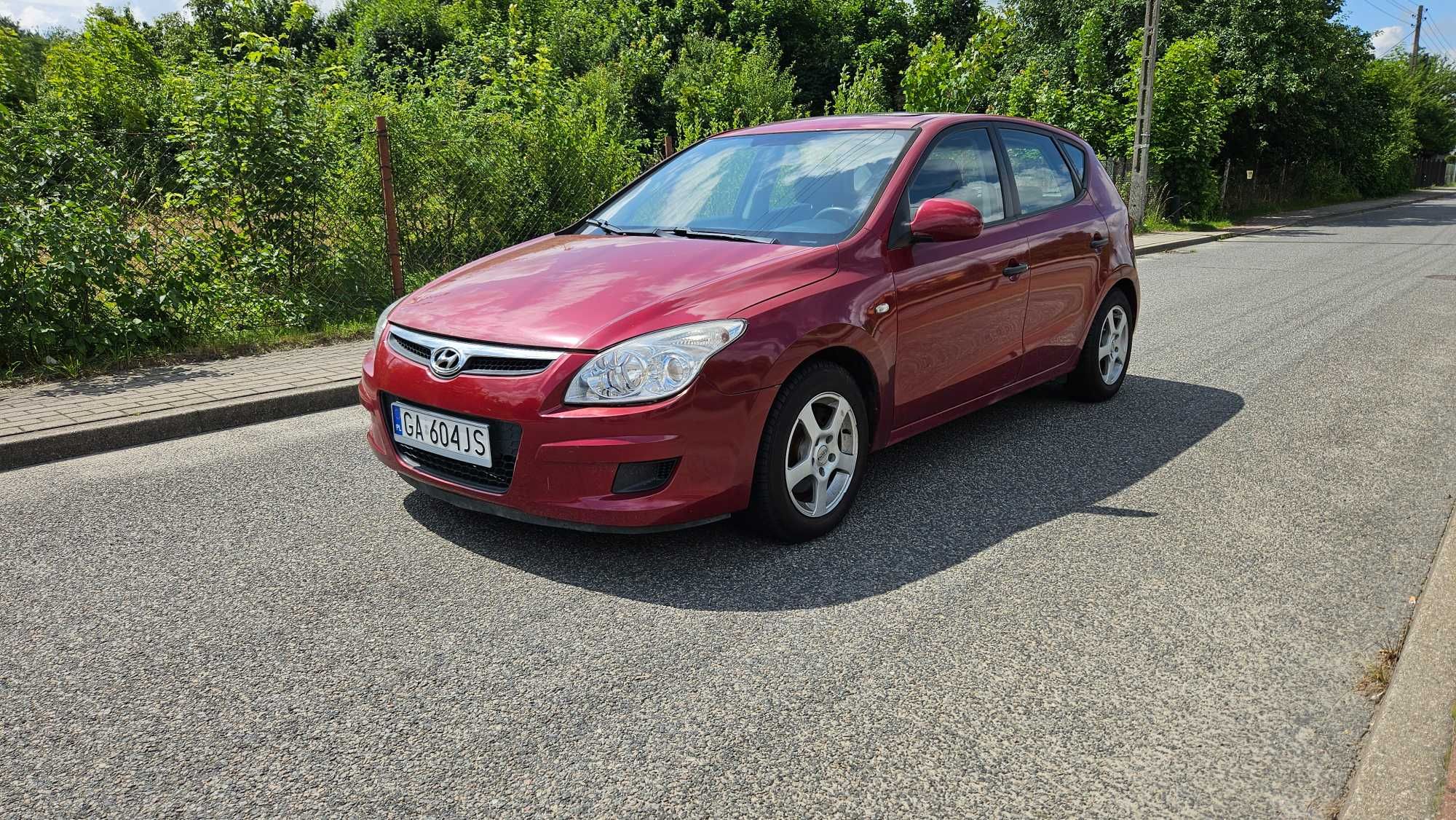 Hyundai i30 1.4 Benz / Klima / Szyberdach / Zadbany