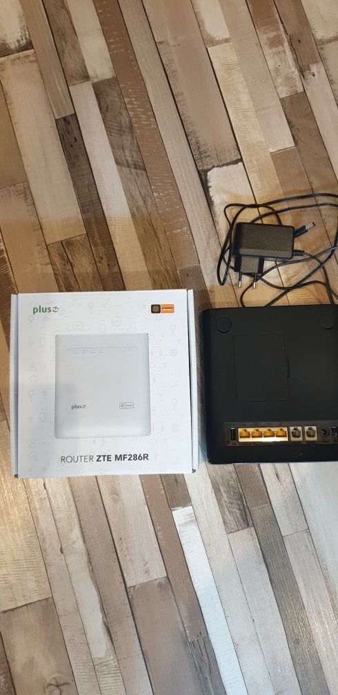 Router modem LTE ZTE mf286r