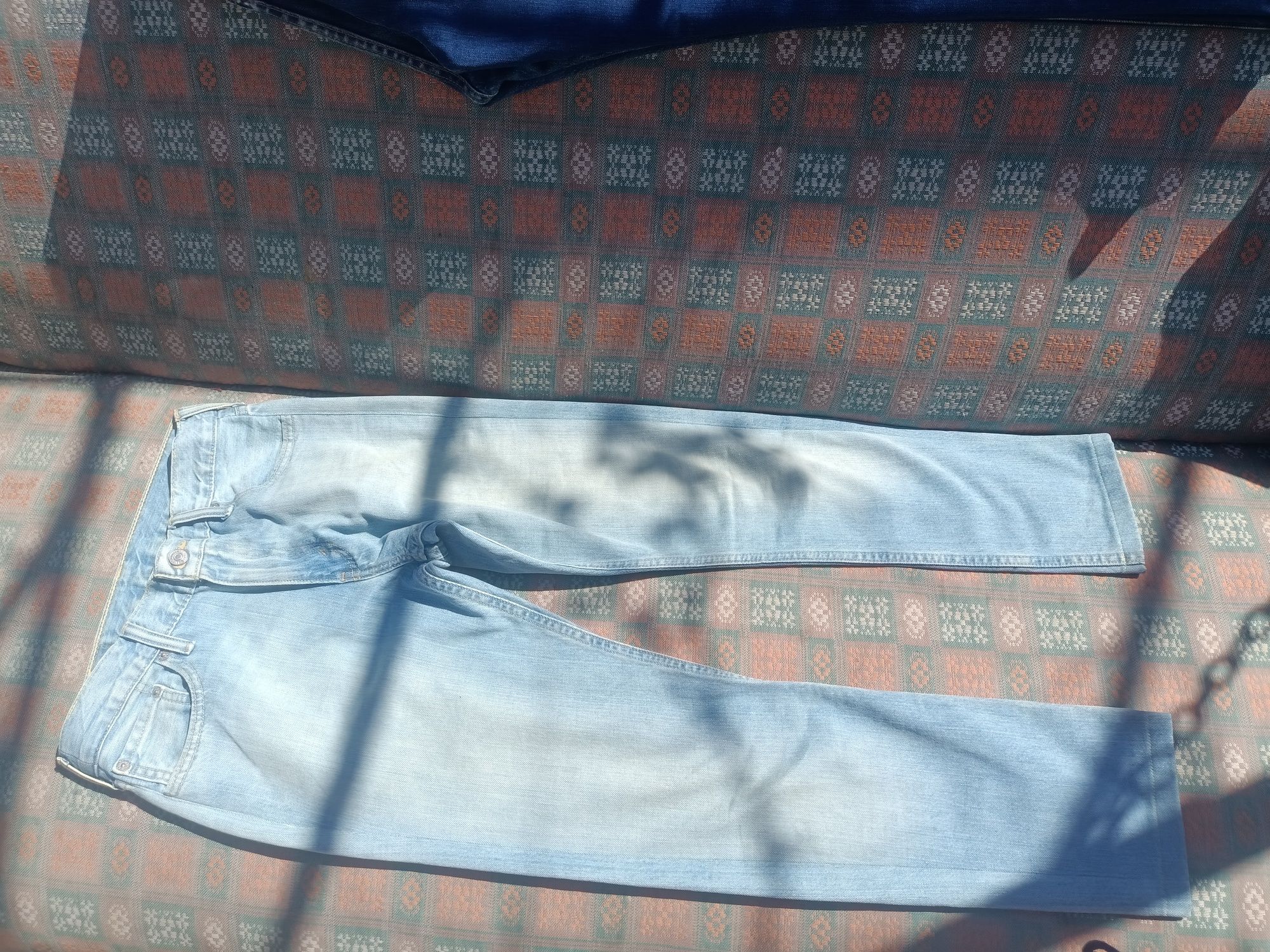 Продам джинси Levis 501,514