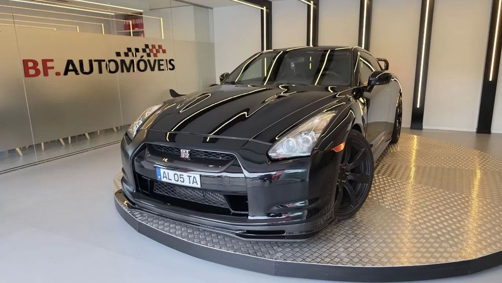 Nissan GT-R