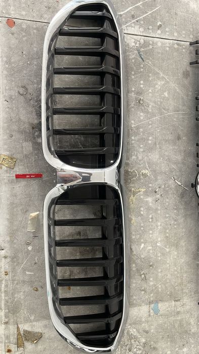 Grelha BMW 320 HÍBRIDO G20 / G21 ano2020