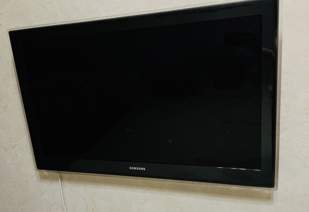 Продам телевізор Samsung SQ001