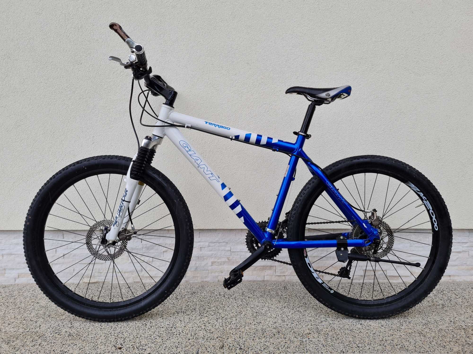 Rower GIANT - mtb, koła 26, Alu, hamulce hydrauliczne, amor, Deore