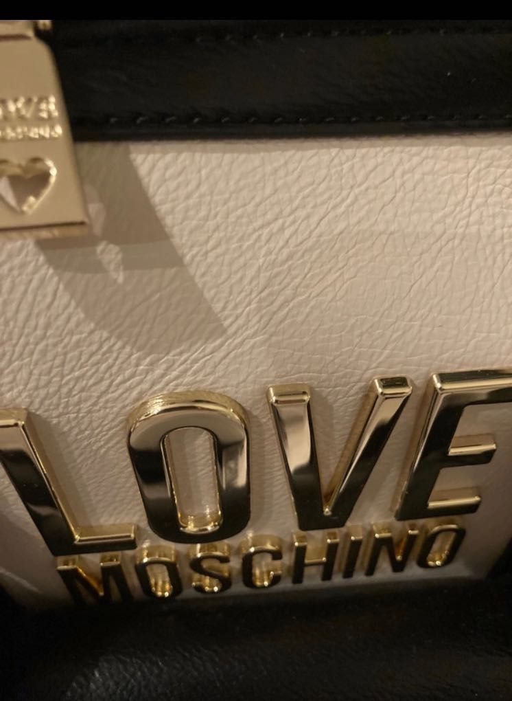 Nowa torebka Moschino z metką