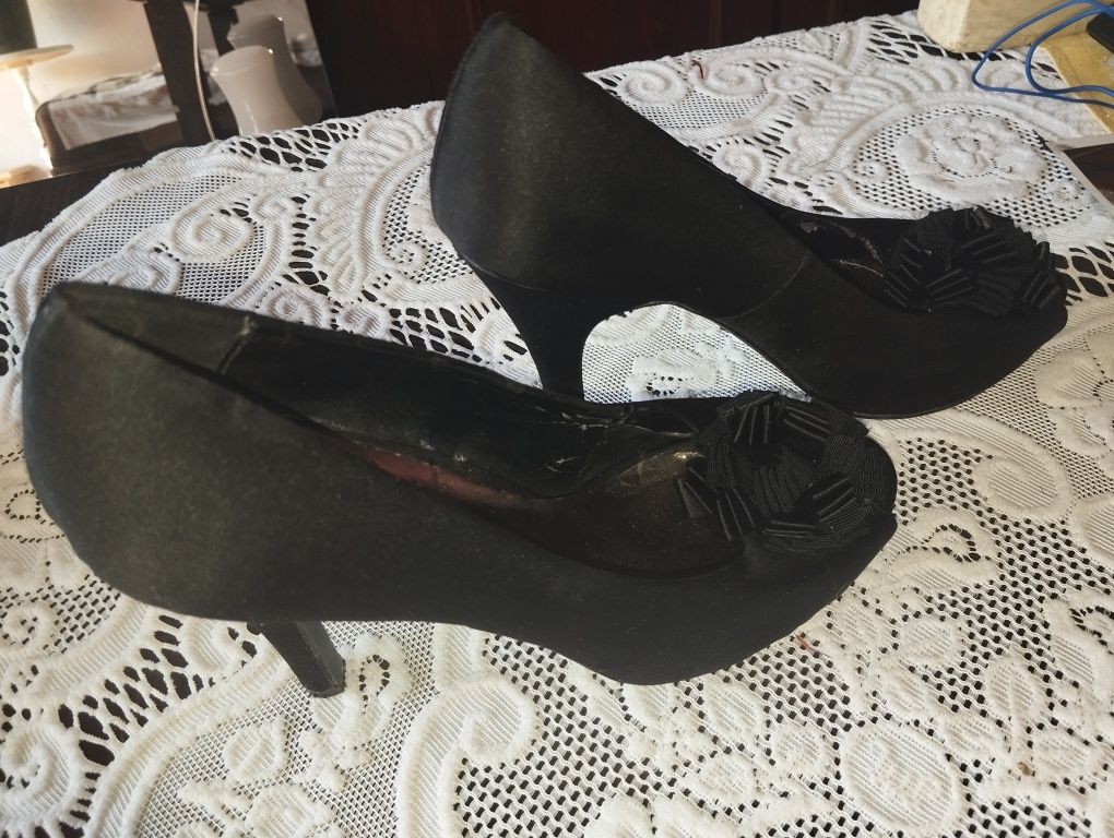 Buty damskie szpilki