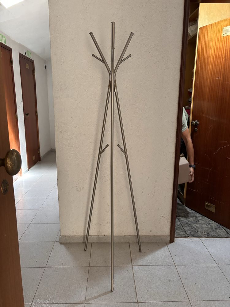 Bengaleiro em aluminio IKEA