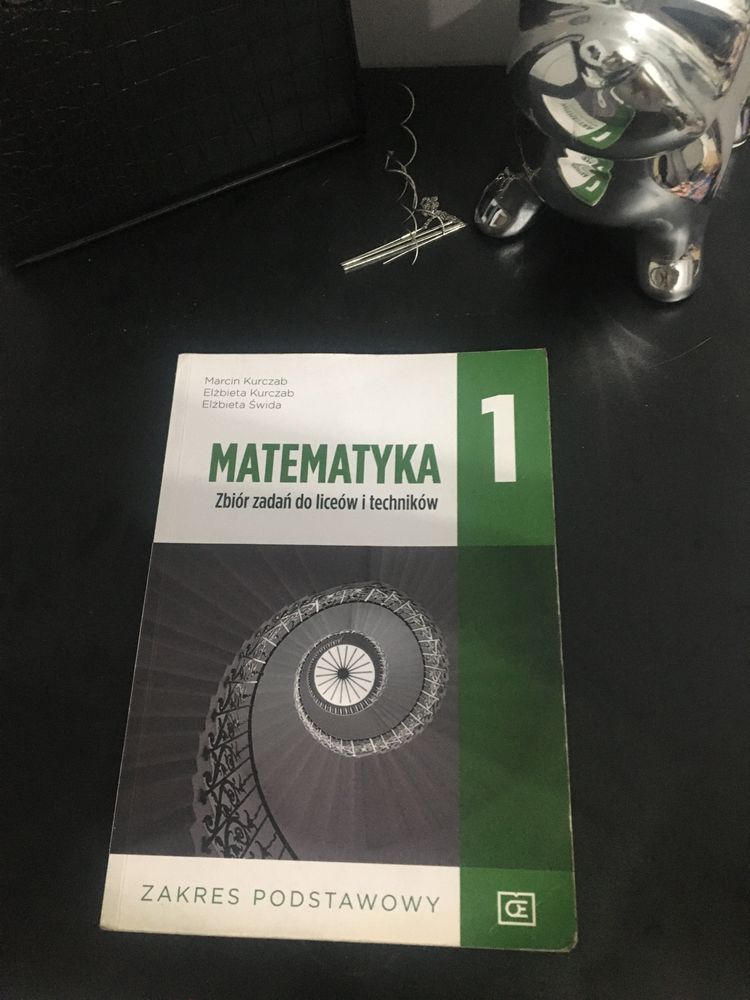 Podręcznik z zadaniami do matematyki