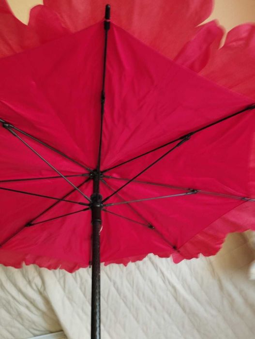 Parasol w kształcie kwiatka hinskim stylu