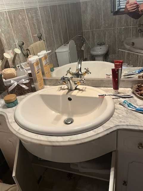 Vendo quase novos