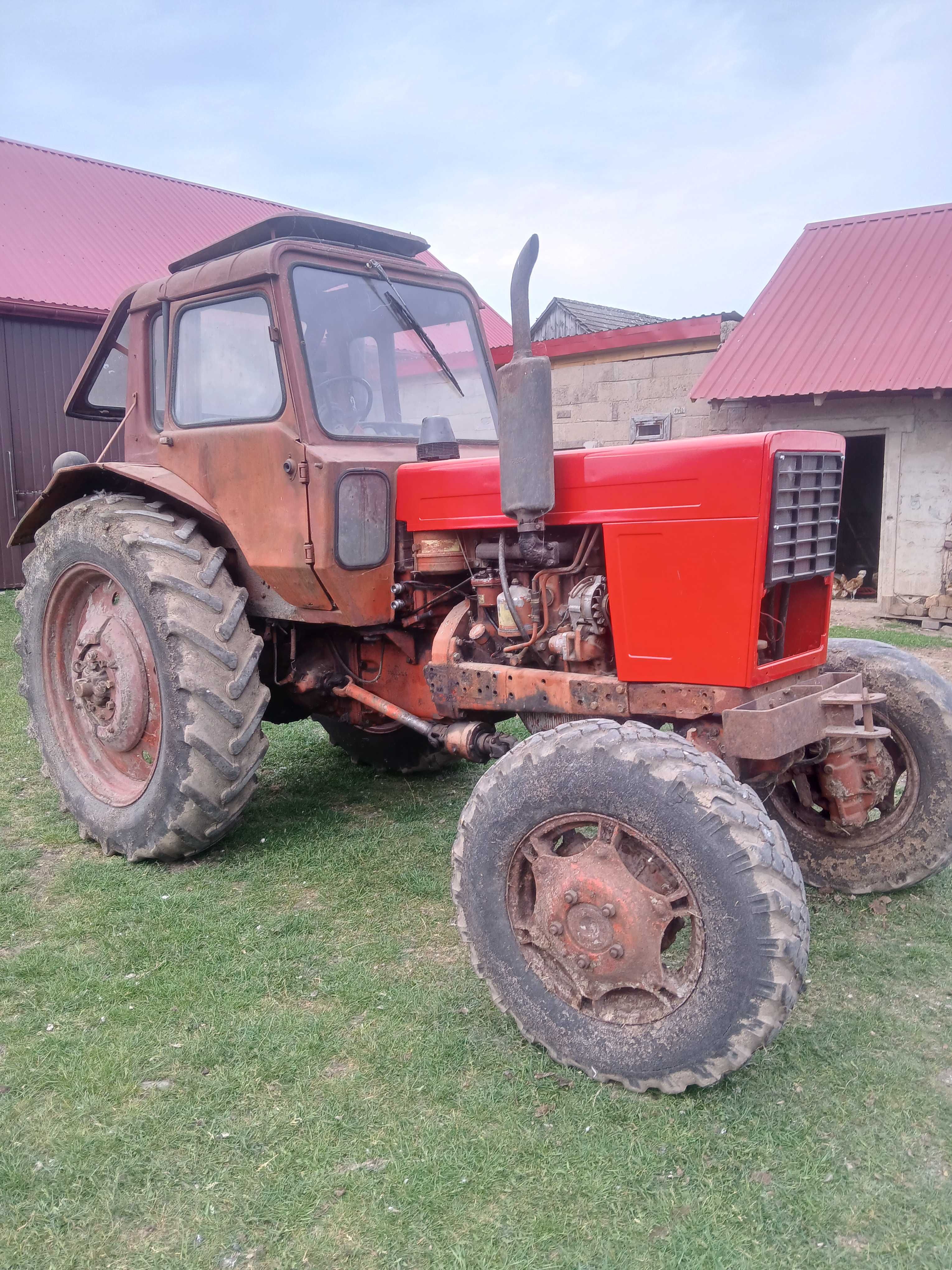 MTZ Belarus z przednim napędem