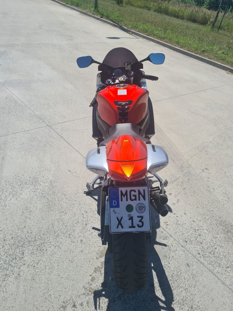 Suzuki gsx-r 600 k8