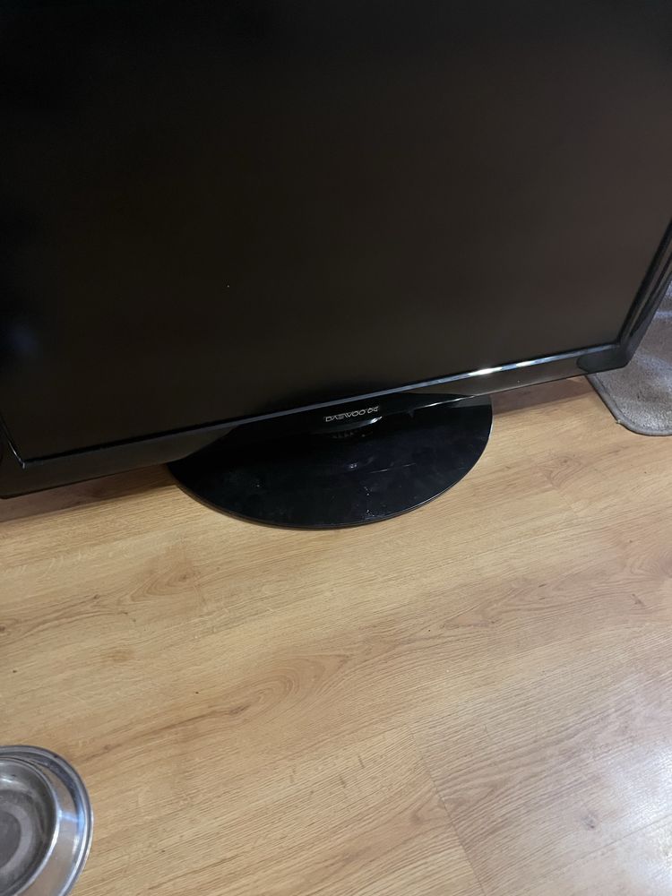 Daevoo 42 calowy hdmi