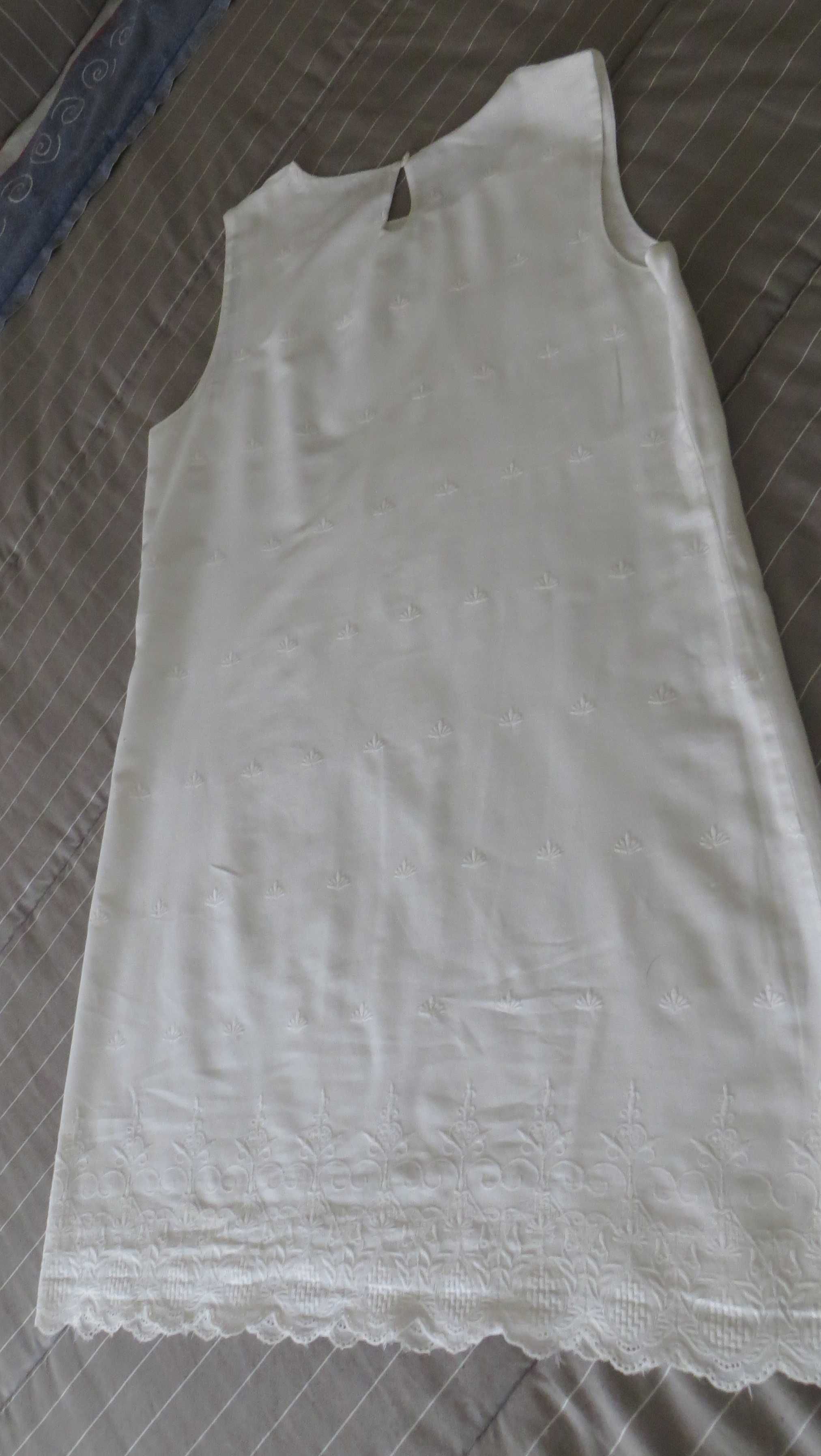 Vestido Cortfield Branco, 100% algodão, forrado, e bordado - Tam. S