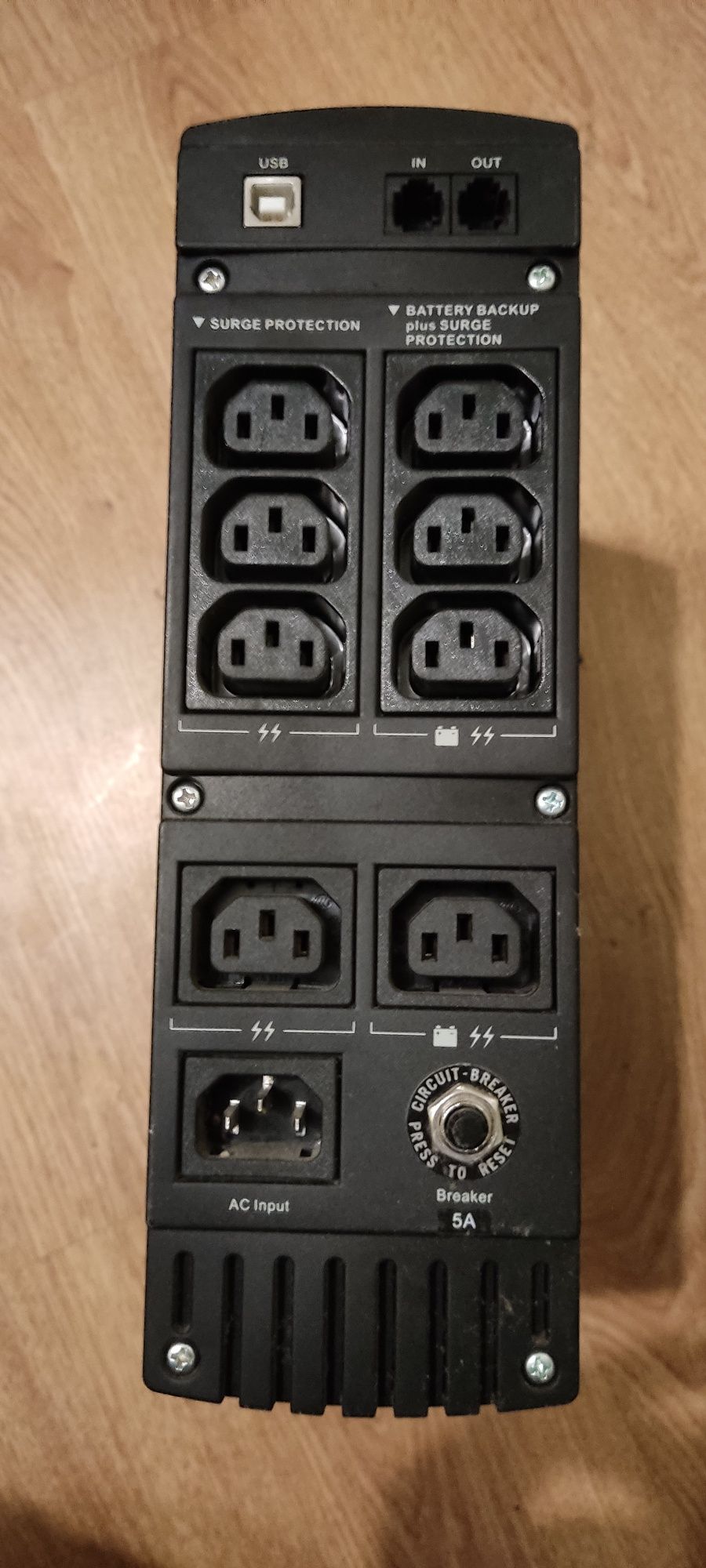 УПС безперебійник Powerware 5110 500i. Ups.з12 вольт перетворює в 220