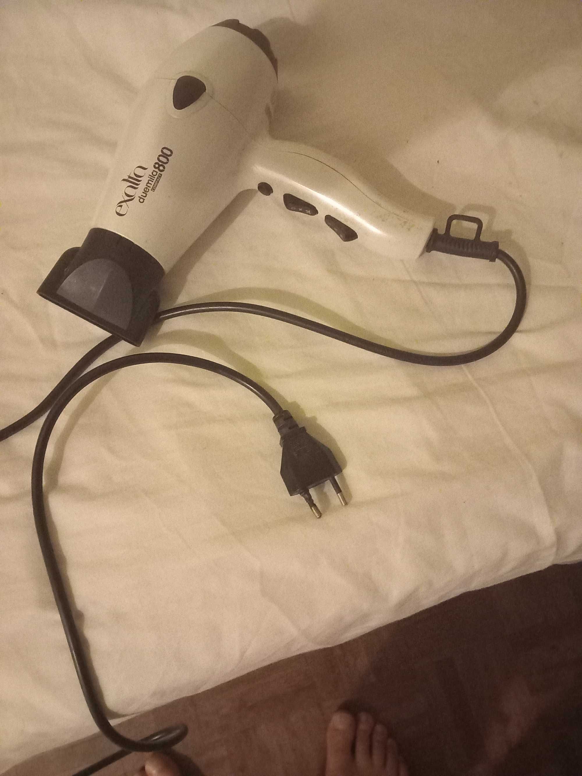 Secador de cabelo Exalta Compact 2800