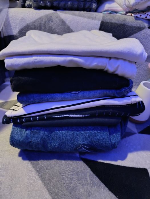 Продам лот одягу