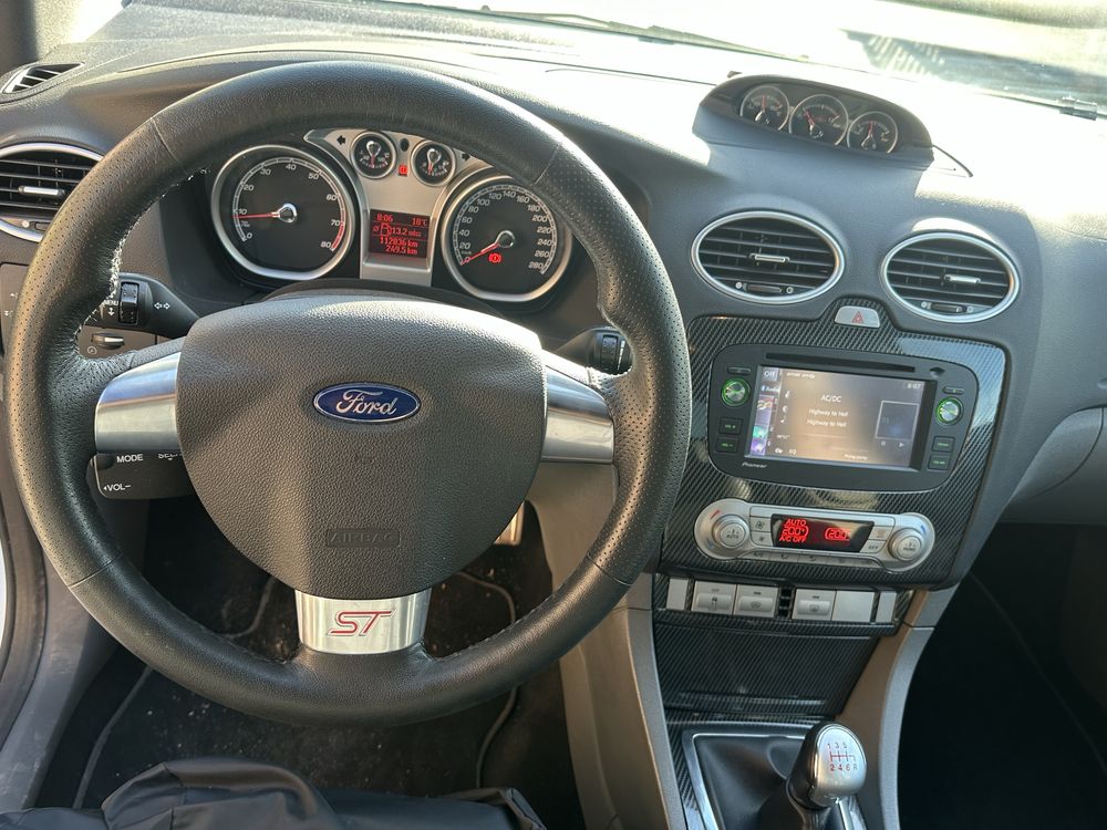 Ford Focus ST 2010r 2.5t 112 tys km stan idealny