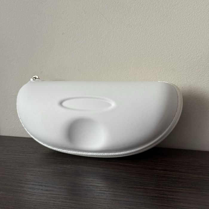 Футляр для окулярів