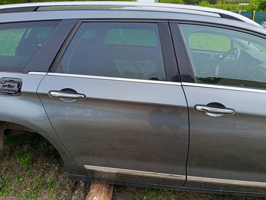 Drzwi prawy tył Citroen C5 x7 III kthb