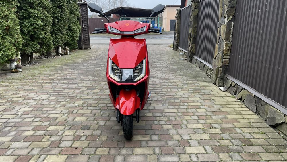 НОВИЙ Електросеутер YADEA T5 червоний електричний акамуляторний