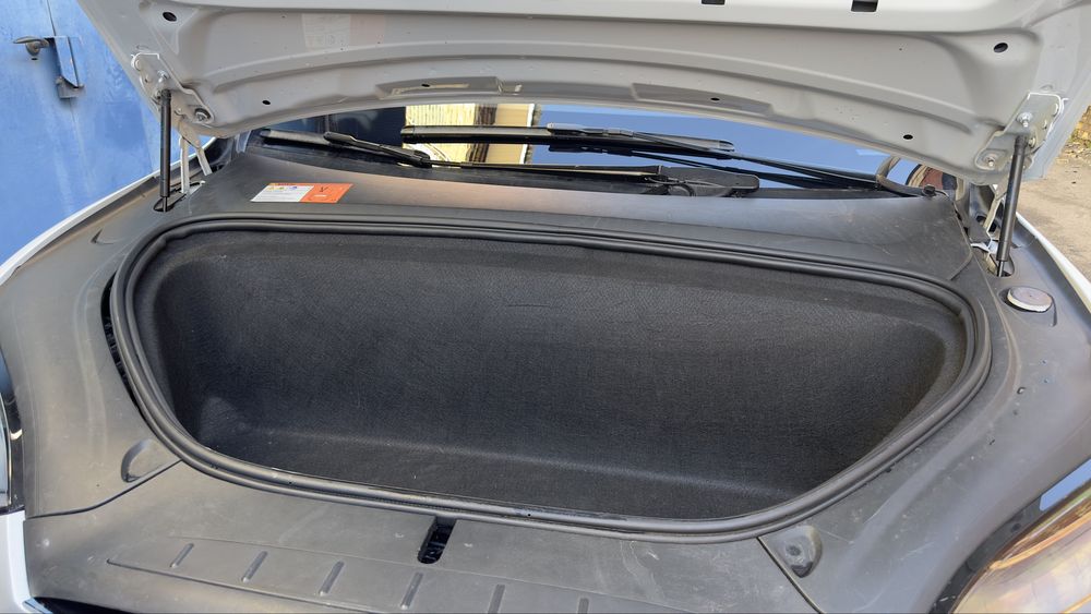 Tesla Model X! 100Kw Long Range Dual Motor!