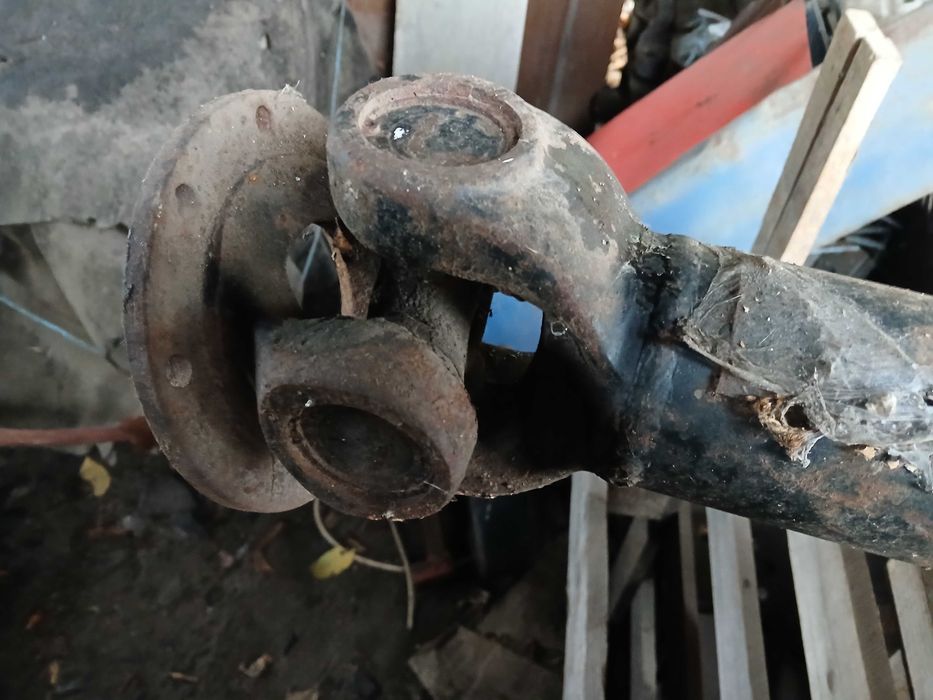 Продам карданний вал ІФА