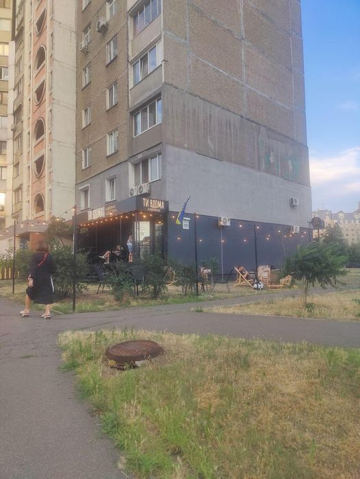 (Без %) Драгоманова 13/10, фасад,Перехрестя Ахматової