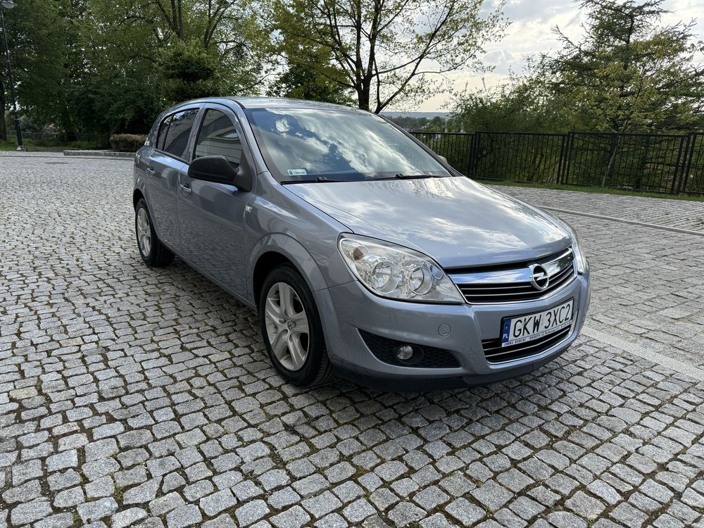 Opel Astra H 1.6 benzyna Zadbana