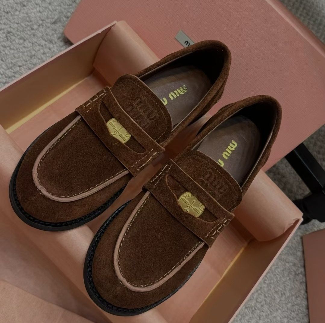 Mokasyny Miu Miu