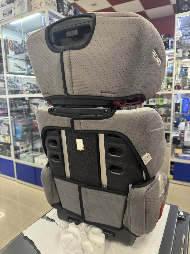 Recaro Milano дитяче автокрісло