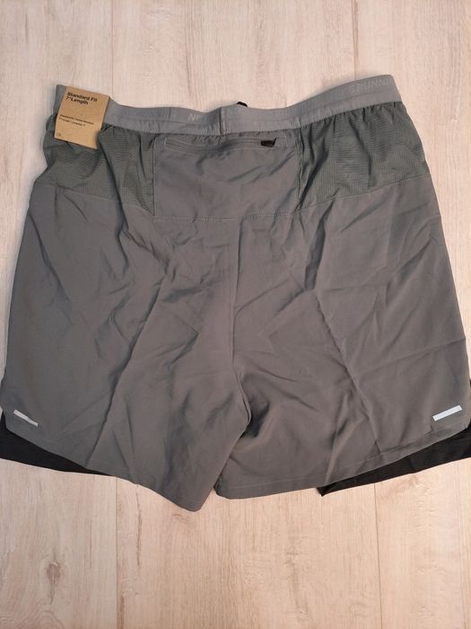 Оригінальні чоловічі шорти NIKE DRI-FIT STRIDE GREY DM4757-084