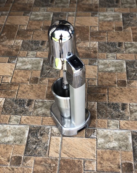 Пристрій для води ( міксер )