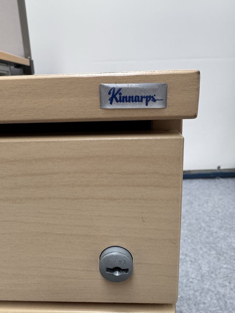 Komplet biurko przegroda kontenerek fotel .
