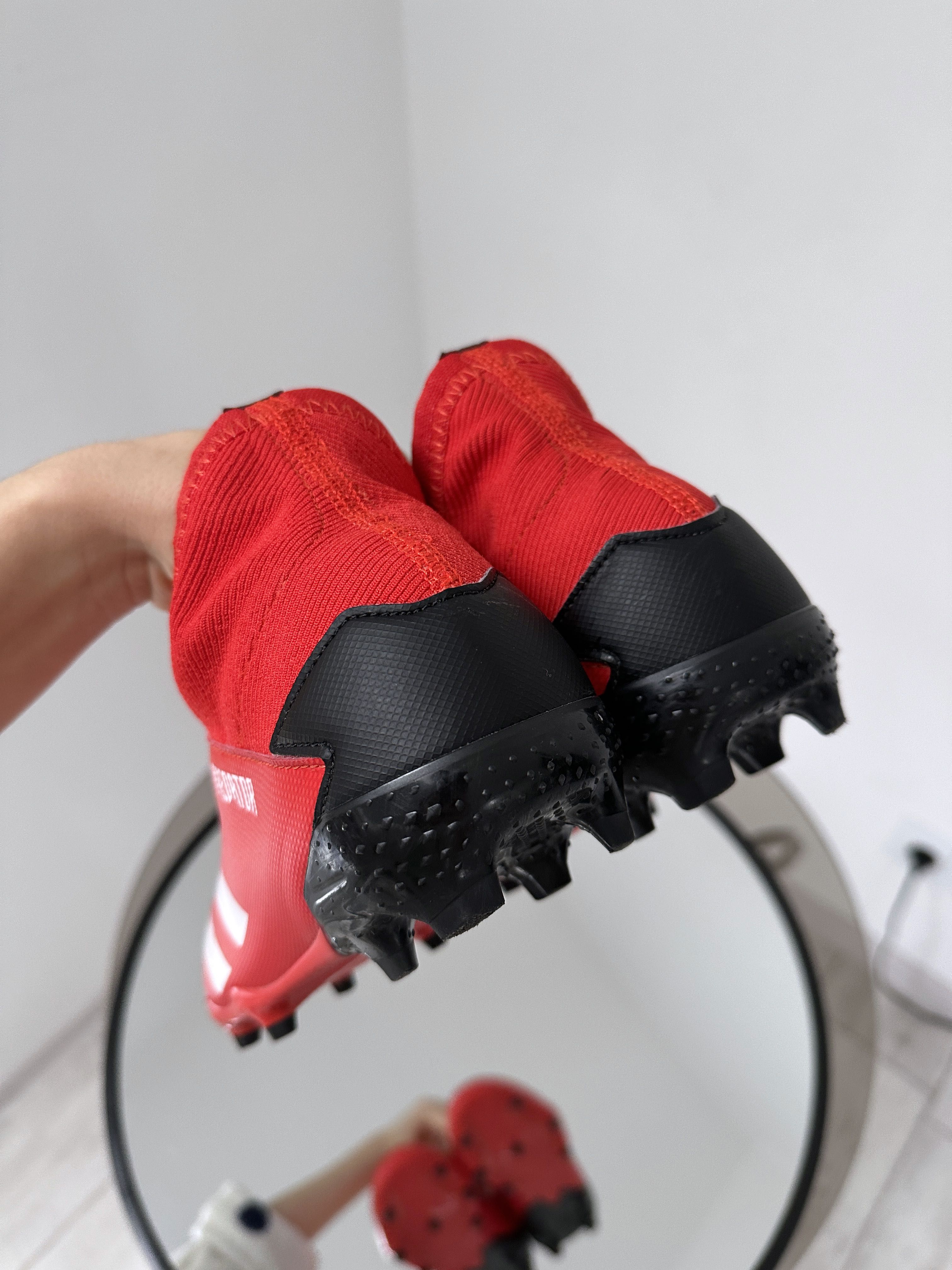 Мощные крутые бутсы с чулком Adidas Predator