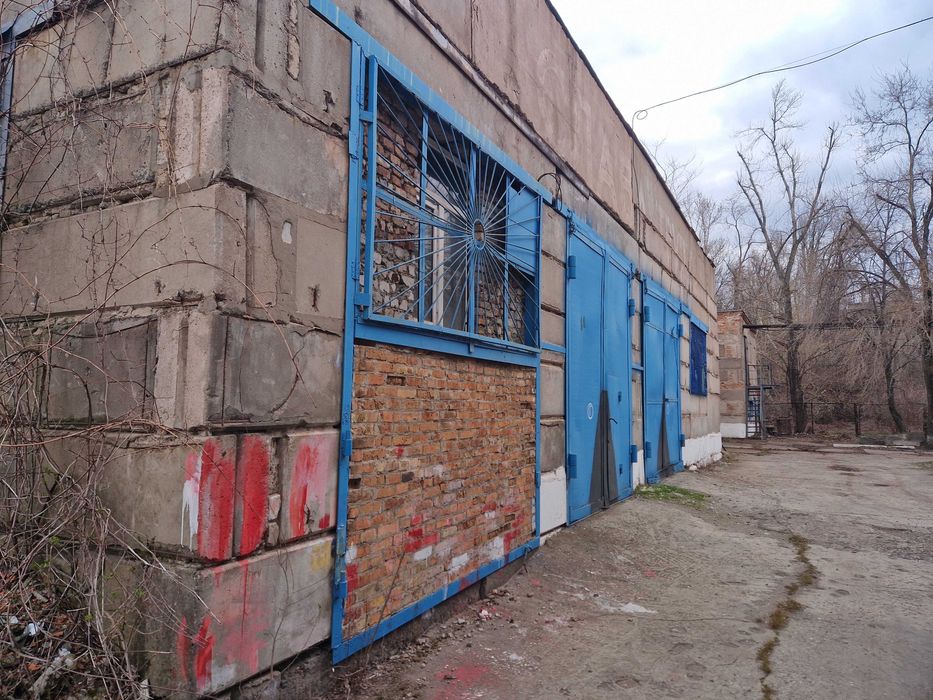 Виробничі, складські приміщення, ангари, промислові майданчики, офіси