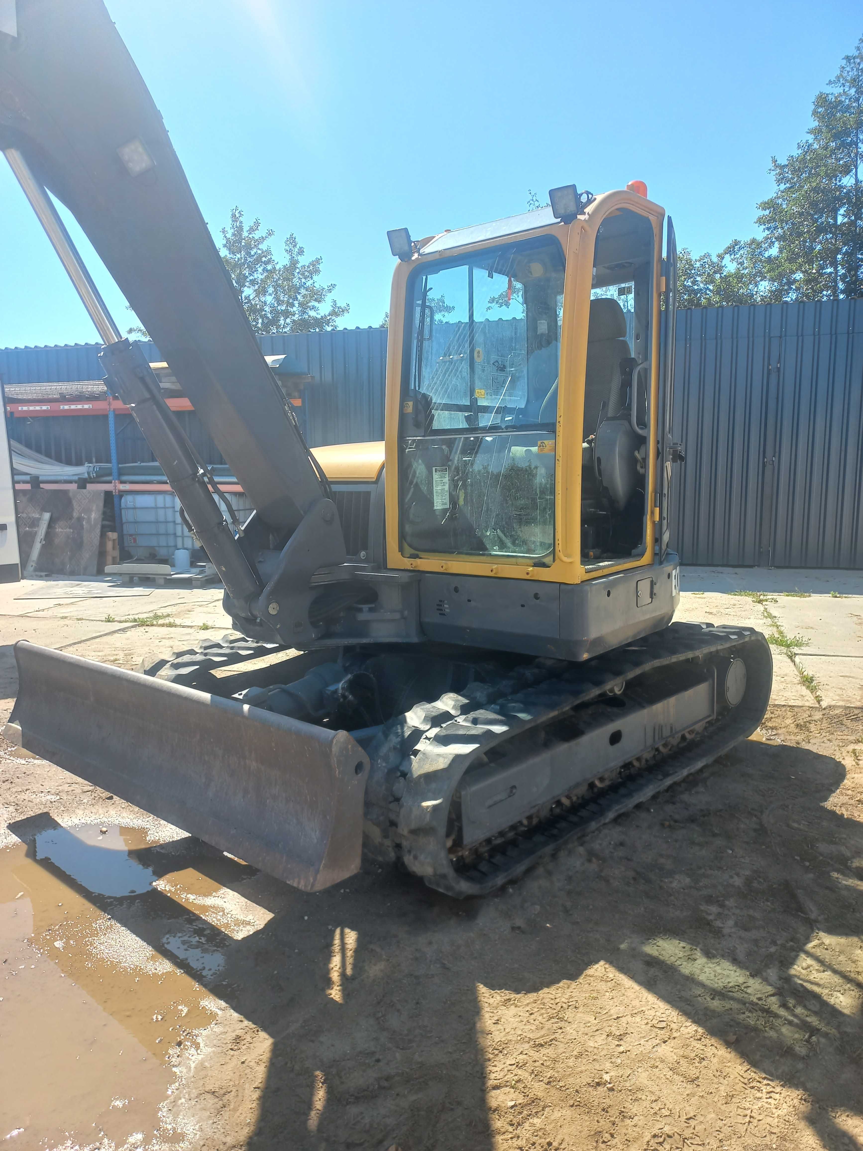 Volvo ECR88 - koparka gąsienicowa