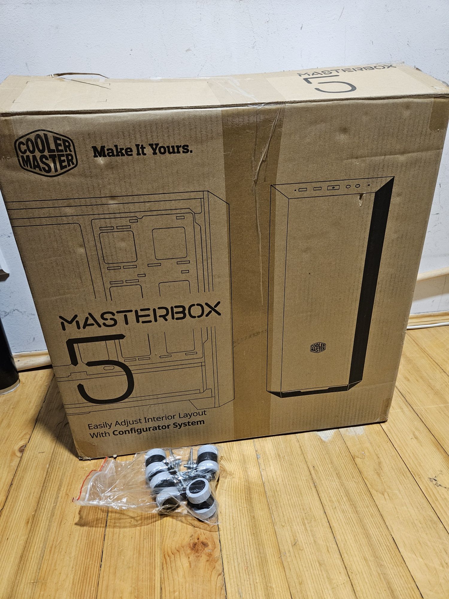 Obudowa Cooler Master Masterbox 5 plus kółka