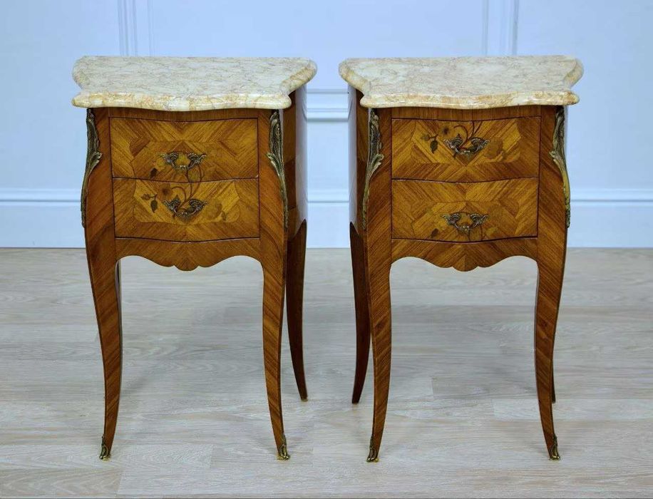 Вінтажні тумбочки в стилі Людовика XV