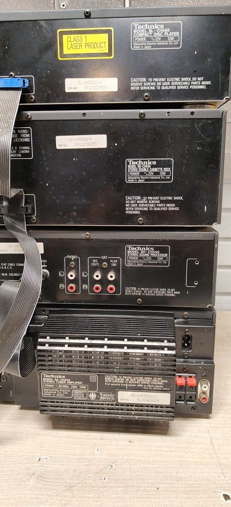 Wieża segmentowa TECHNICS SA-CH550. Japan