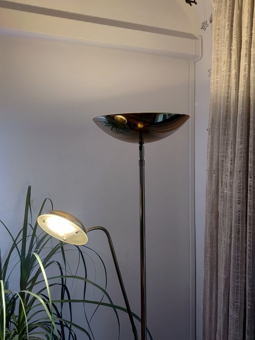 Lampa stojąca złota do czytania