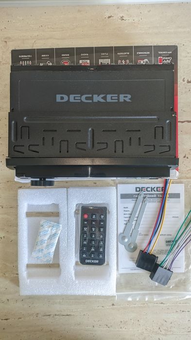 Автомагнитола Decker 124BT