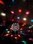 Obrotowa lampa dekoracyjna