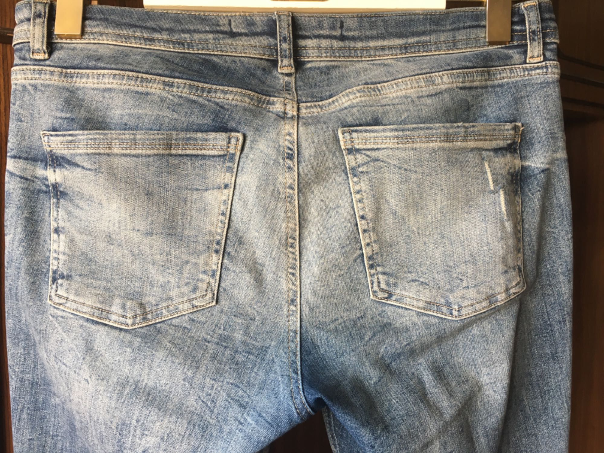 Продам женские джинсы LCW