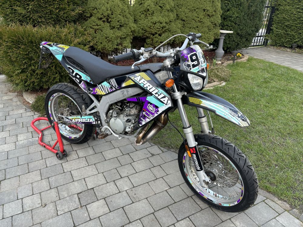 Aprilia sx supermoto sm serbi senda yanaha dt rieju mrt gilera