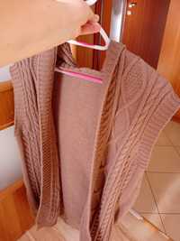 Kamizela sweterkowa z kapturem