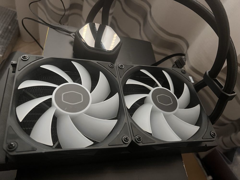 система рідинного охолодження Cooler MasterLiquid 240 Core ll ARGB