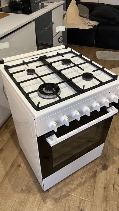 Газова плита Eleсtrolux