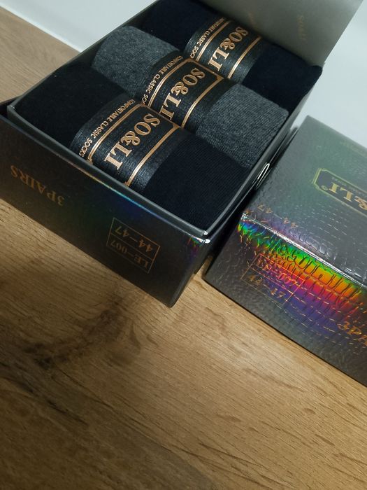 Skarpety męskie garniturowe w kartoniku 44-67