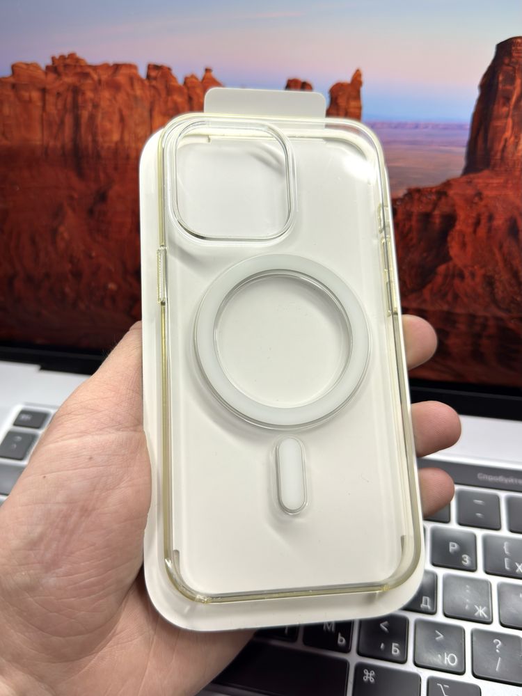 Оригінальний чохол Apple iPhone 13 Pro Clear Case with MagSafe (MM2Y3)