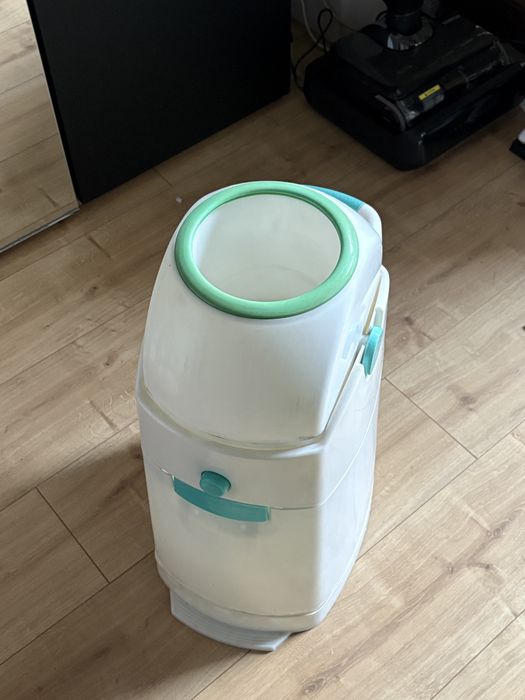 Kosz na pieluch pampersy